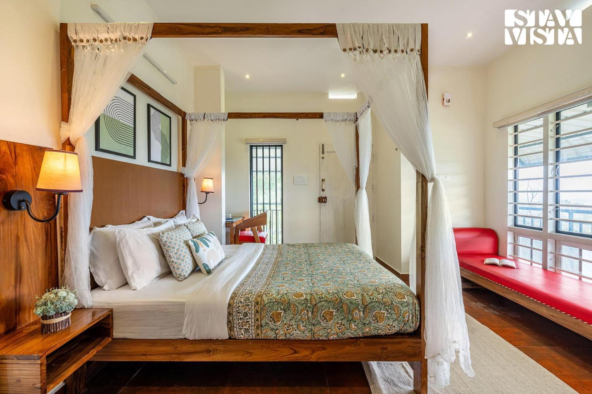 Stayvista At Titha Villa Santhanpara Экстерьер фото